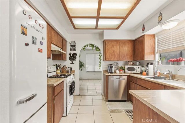 1418 Nut Tree, Livingston, CA 95334