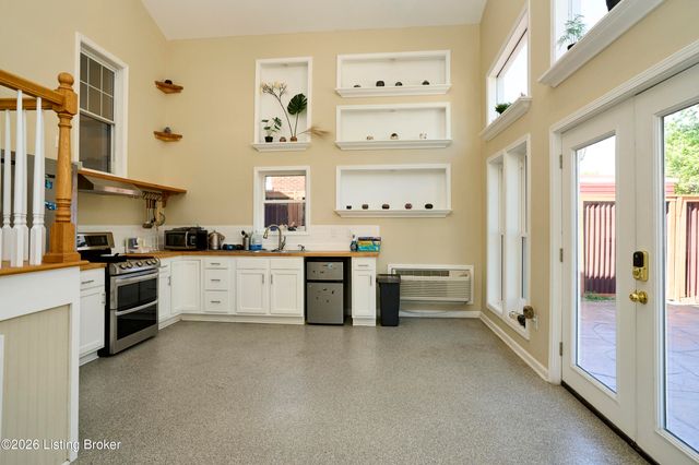3003 Dixie Hwy, Louisville, KY 40216