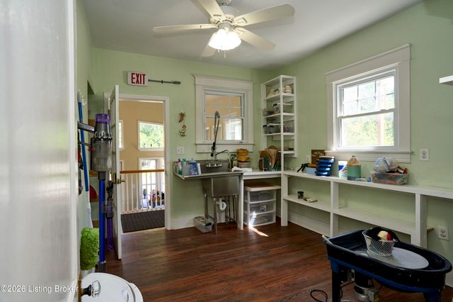 3003 Dixie Hwy, Louisville, KY 40216