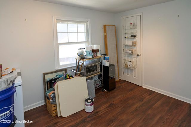 3003 Dixie Hwy, Louisville, KY 40216