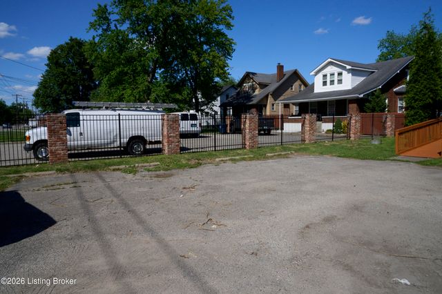 3003 Dixie Hwy, Louisville, KY 40216