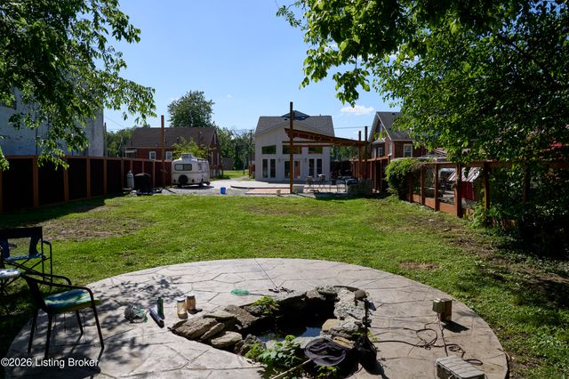 3003 Dixie Hwy, Louisville, KY 40216