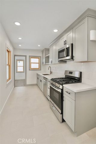 1350 E 8th, Long Beach, CA 90813