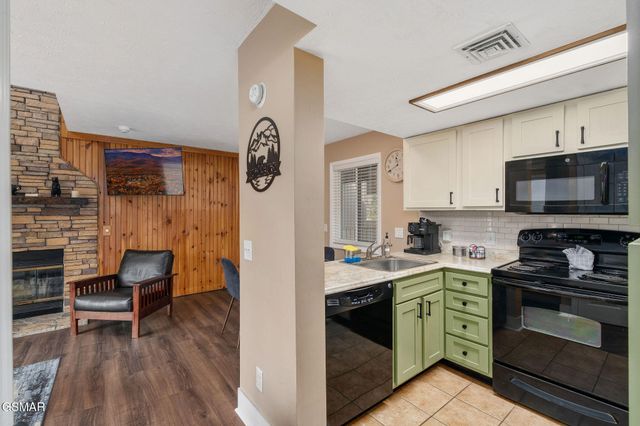 3710 Weber Road, Gatlinburg, TN 37738