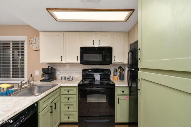 3710 Weber Road, Gatlinburg, TN 37738