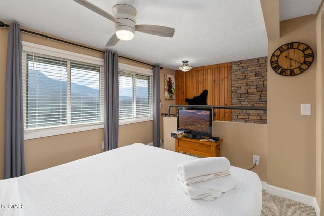 3710 Weber Road, Gatlinburg, TN 37738