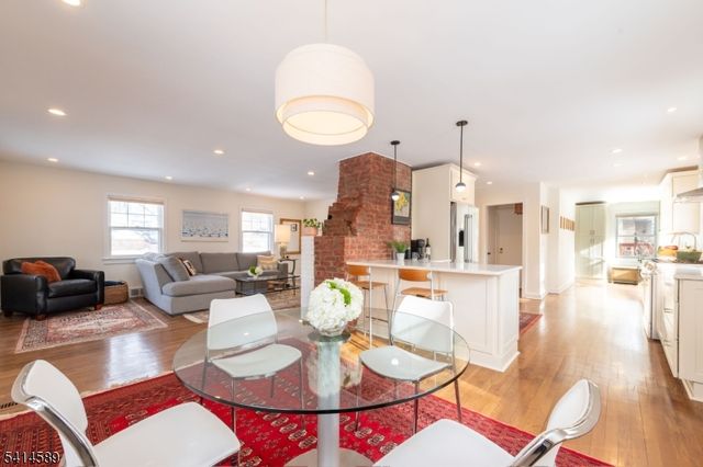 72 Maplewood Ave, Maplewood Twp., NJ 07040