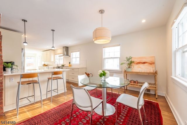 72 Maplewood Ave, Maplewood Twp., NJ 07040