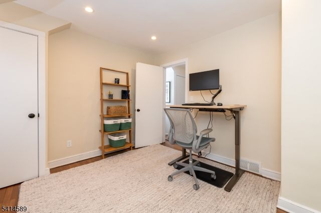 72 Maplewood Ave, Maplewood Twp., NJ 07040