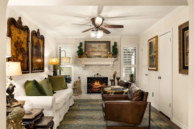 10719 Villager Road A, Dallas, TX 75230