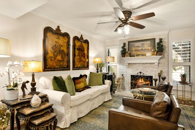 10719 Villager Road A, Dallas, TX 75230