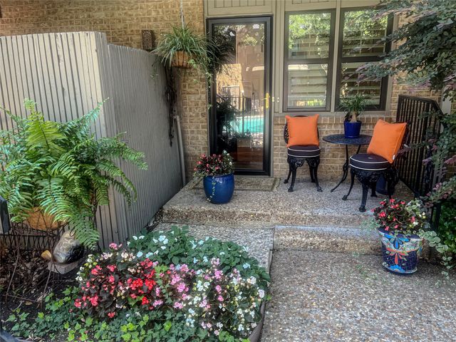 10719 Villager Road A, Dallas, TX 75230