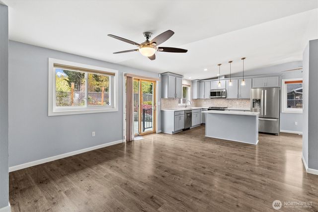 914 S 28th Street, Mount Vernon, WA 98274