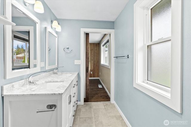 914 S 28th Street, Mount Vernon, WA 98274