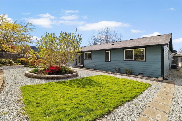 914 S 28th Street, Mount Vernon, WA 98274