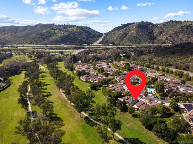 8665 Circle R Valley LN, Escondido, CA 92026