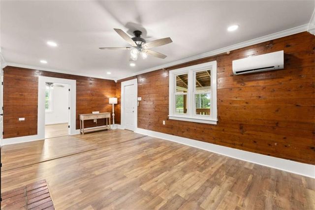 6806 Shoal Creek Road, Clermont, GA 30527