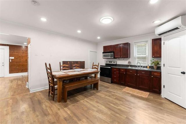 6806 Shoal Creek Road, Clermont, GA 30527