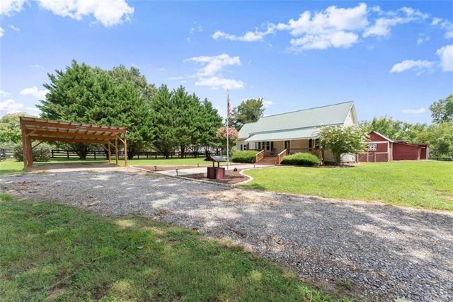 6806 Shoal Creek Road, Clermont, GA 30527