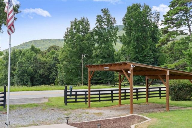 6806 Shoal Creek Road, Clermont, GA 30527