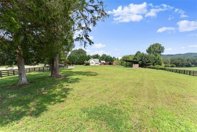 6806 Shoal Creek Road, Clermont, GA 30527