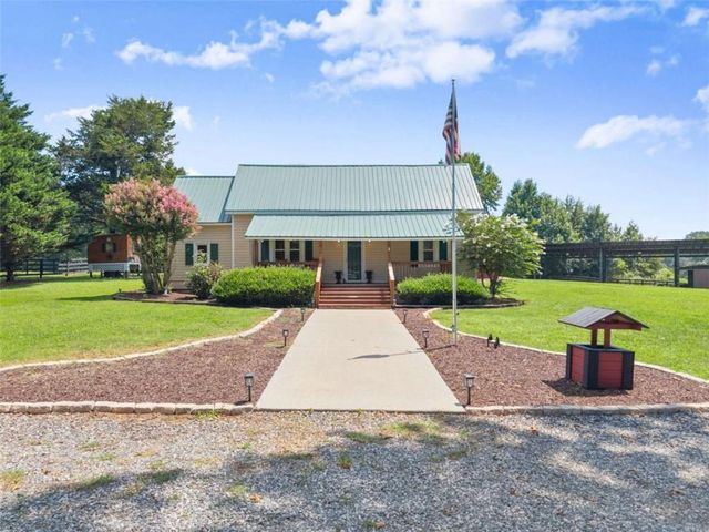 6806 Shoal Creek Road, Clermont, GA 30527