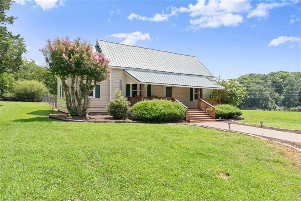 6806 Shoal Creek Road, Clermont, GA 30527