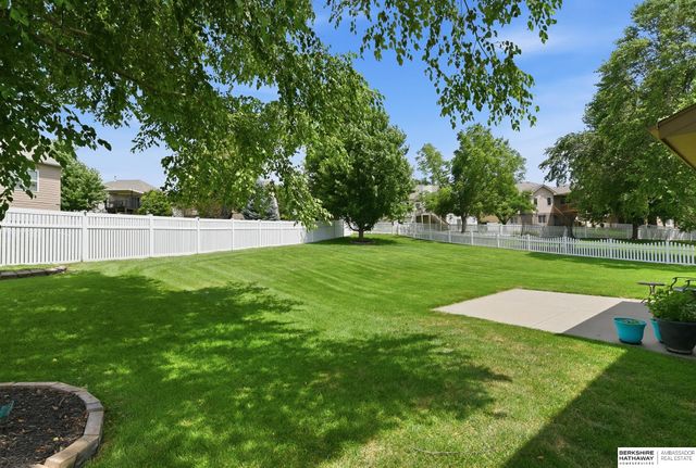 10058 Shannon Road, La Vista, NE 68128