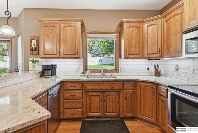 10058 Shannon Road, La Vista, NE 68128