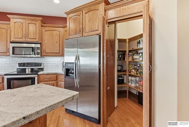 10058 Shannon Road, La Vista, NE 68128