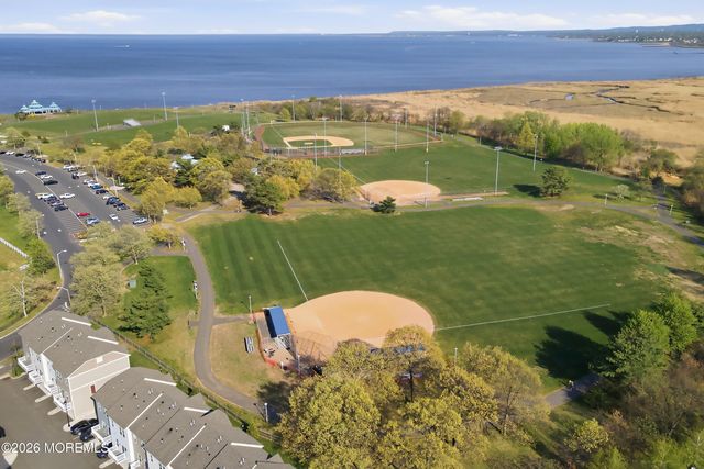 302 Bayside Court 302, South Amboy, NJ 08879