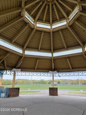 302 Bayside Court 302, South Amboy, NJ 08879