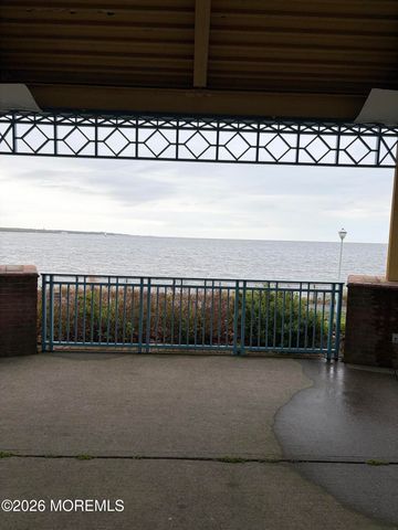 302 Bayside Court 302, South Amboy, NJ 08879