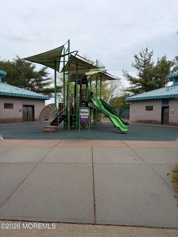 302 Bayside Court 302, South Amboy, NJ 08879