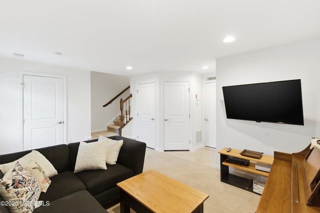 302 Bayside Court 302, South Amboy, NJ 08879