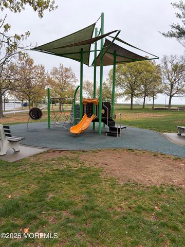 302 Bayside Court 302, South Amboy, NJ 08879