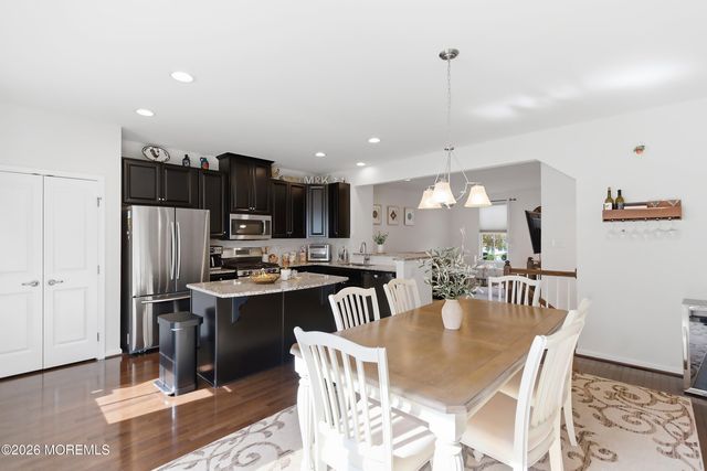 302 Bayside Court 302, South Amboy, NJ 08879