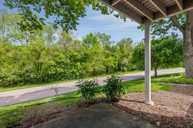 2112 Overlook Court, Ann Arbor, MI 48103