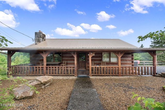 133 Granny Davis Way, Dandridge, TN 37725