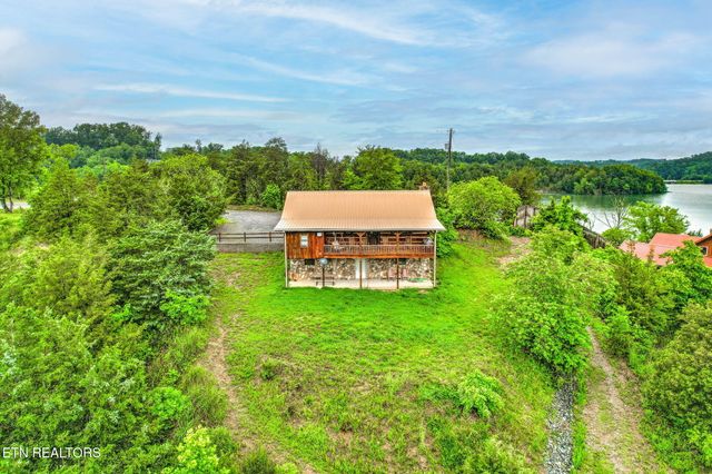 133 Granny Davis Way, Dandridge, TN 37725