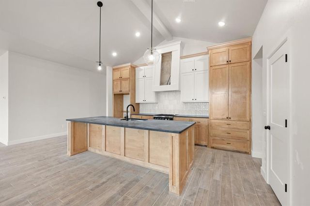 1232 Tawny Hills Road, Piedmont, OK 73078