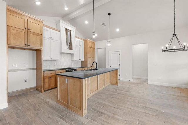 1232 Tawny Hills Road, Piedmont, OK 73078