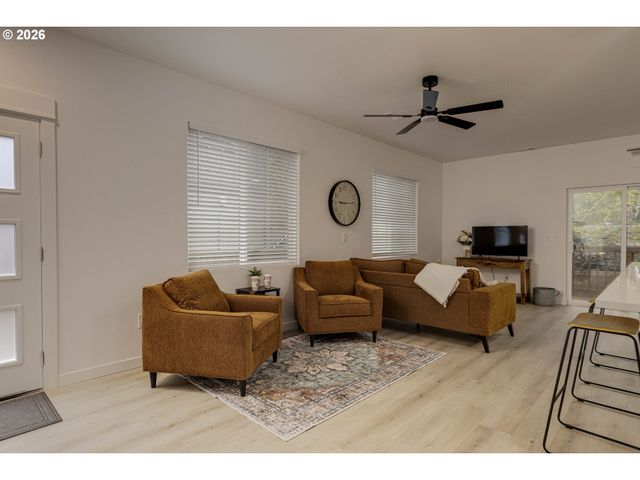 4807 Se INA Ave, Milwaukie, OR 97267