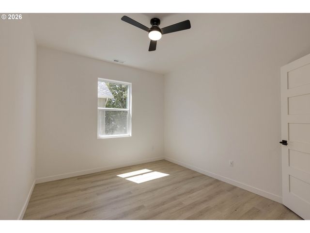 4807 Se INA Ave, Milwaukie, OR 97267