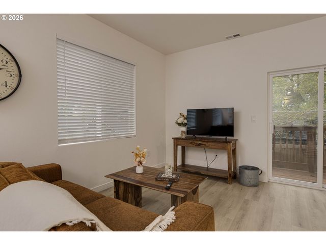 4807 Se INA Ave, Milwaukie, OR 97267