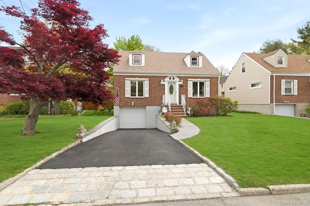 95 Smith Avenue, White Plains, NY 10605