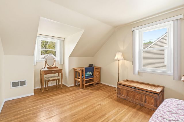 95 Smith Avenue, White Plains, NY 10605