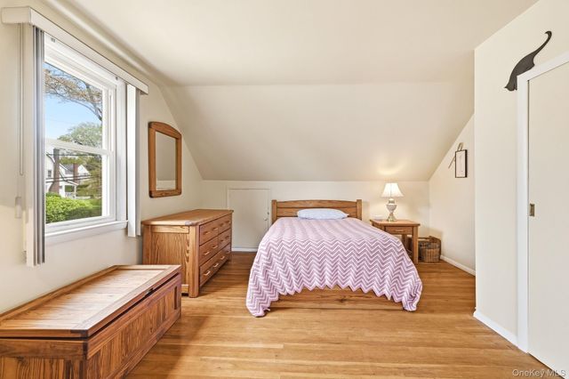 95 Smith Avenue, White Plains, NY 10605