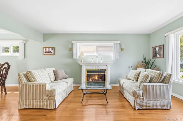95 Smith Avenue, White Plains, NY 10605