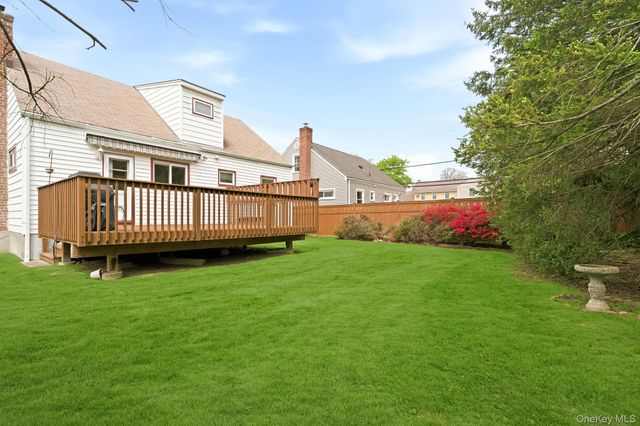 95 Smith Avenue, White Plains, NY 10605